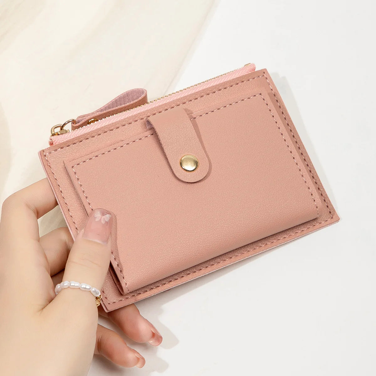 Minimalist and fashionable women